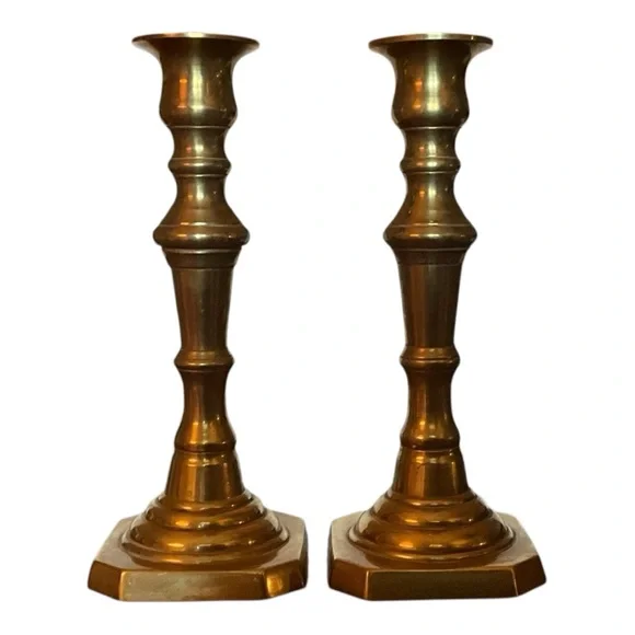 Elegant Vintage Brass Candlestick Holders Not Branded - Picture 4 of 6